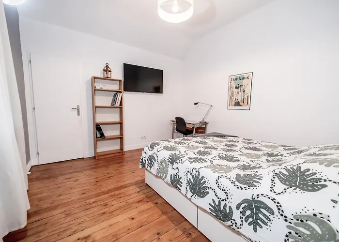 Le Domaine Du Petit Basque -20 Pers Villa Talence