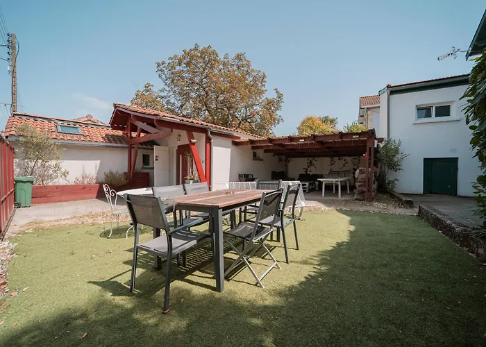 Le Domaine Du Petit Basque -20 Pers *