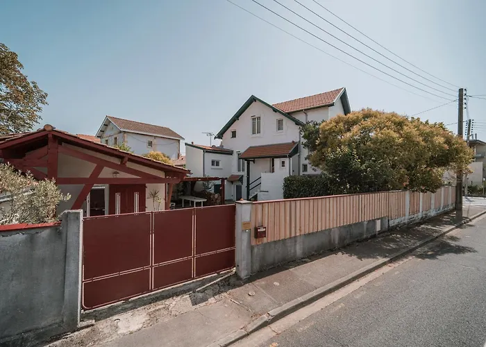 Le Domaine Du Petit Basque -20 Pers * Talence