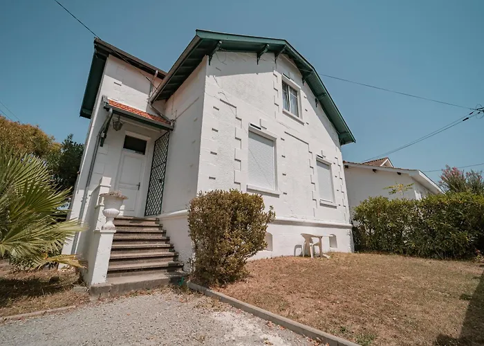 Villa Le Domaine Du Petit Basque -20 Pers Talence