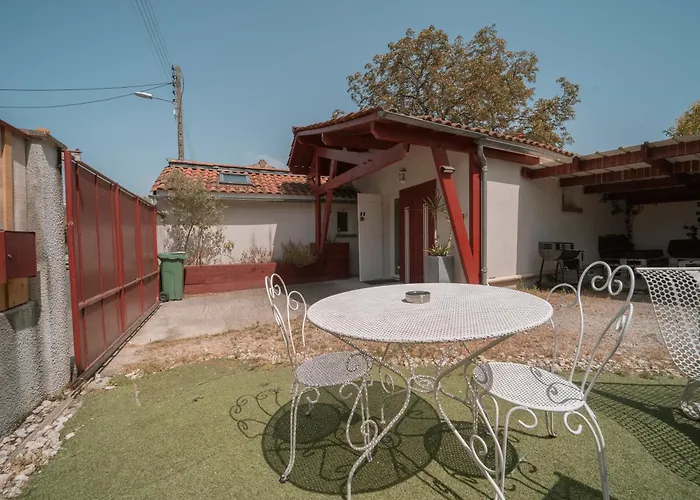 Le Domaine Du Petit Basque -20 Pers Villa